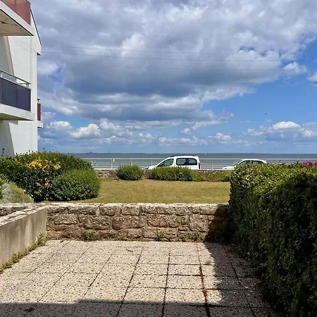 - De 28m² Avec Terrasse Et Parking - Fr-1-478-93