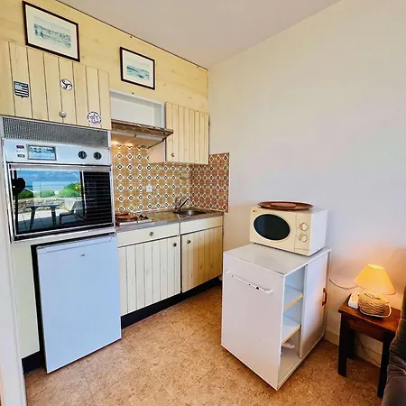 - De 28m² Avec Terrasse Et Parking - Fr-1-478-93 Apartment